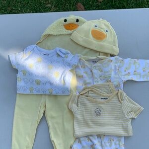 BabiesRUs Yellow and White Duck Pajama Set